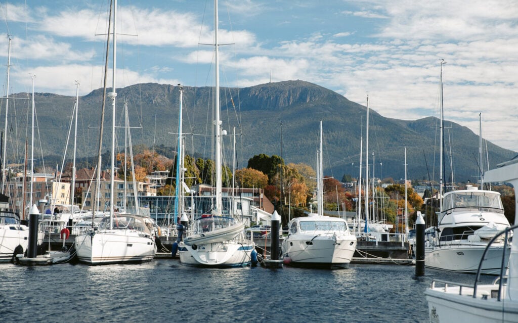 WHERE TO STAY IN HOBART, HOBART HARBOUR AND ACCOMMODATION